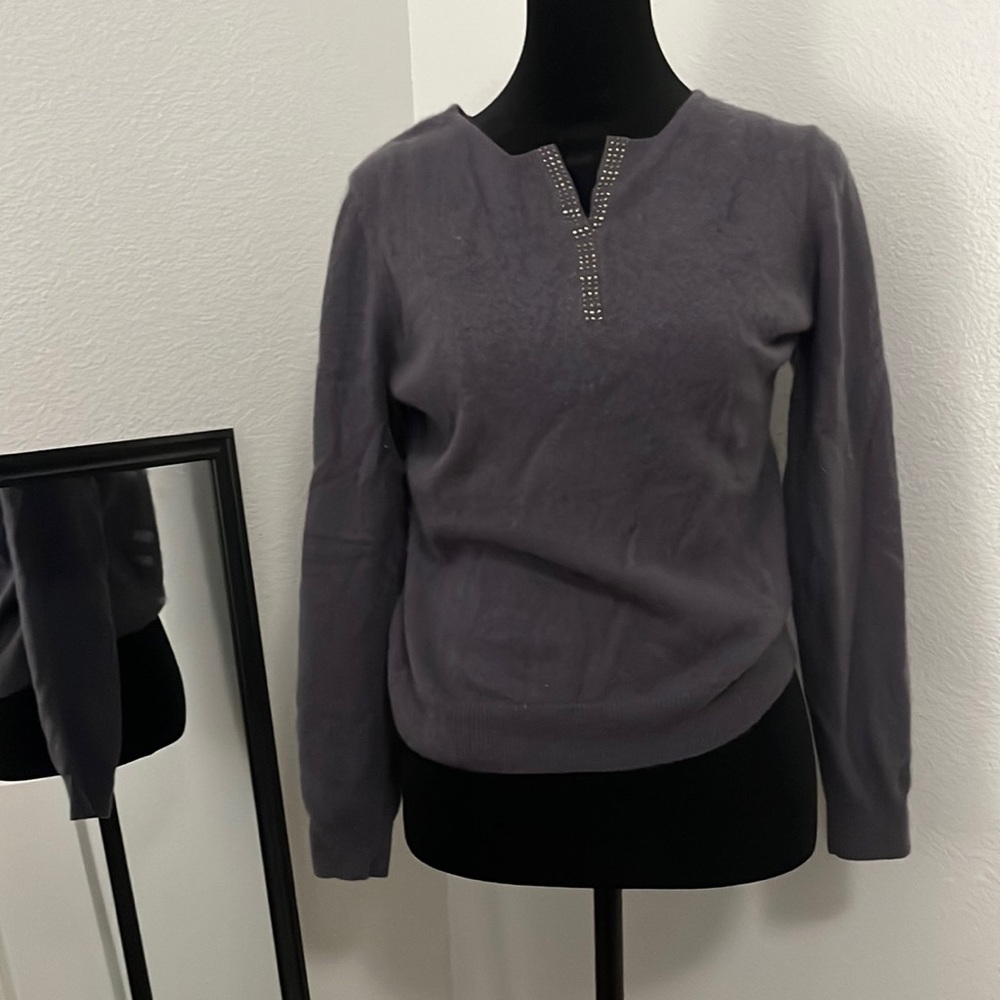 Grey sweater with rhinestones